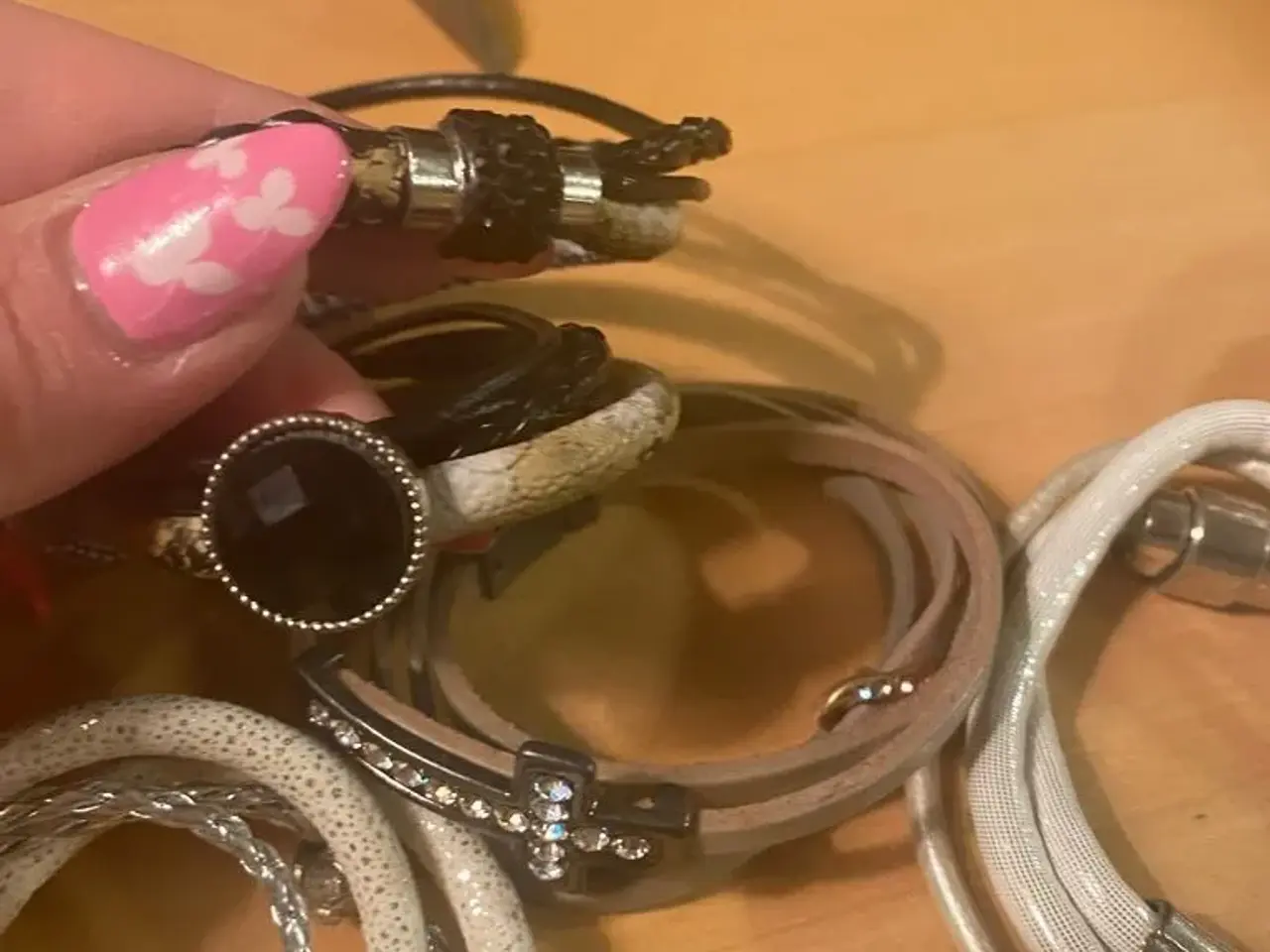 Billede 13 - Flotte nye armbånd