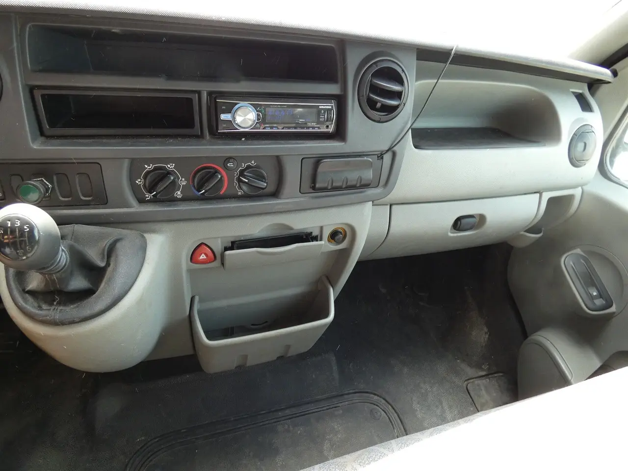 Billede 10 - Renault Master T33 L2H2 2,5 DCI 120HK Van 6g