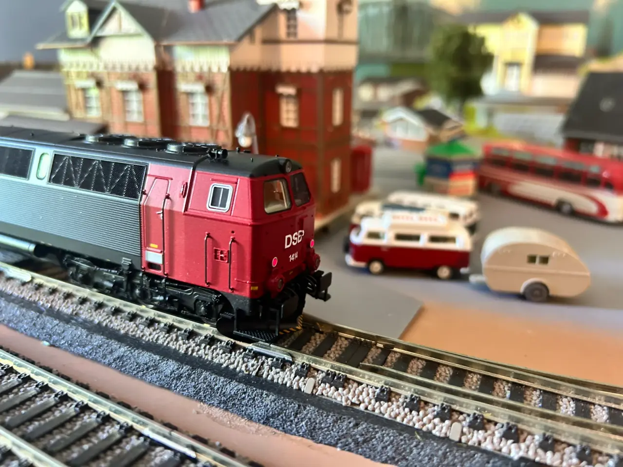 Billede 5 - Modeltog DSB DIESELLOKOMOTIV ROCO MZ RØD-SORT