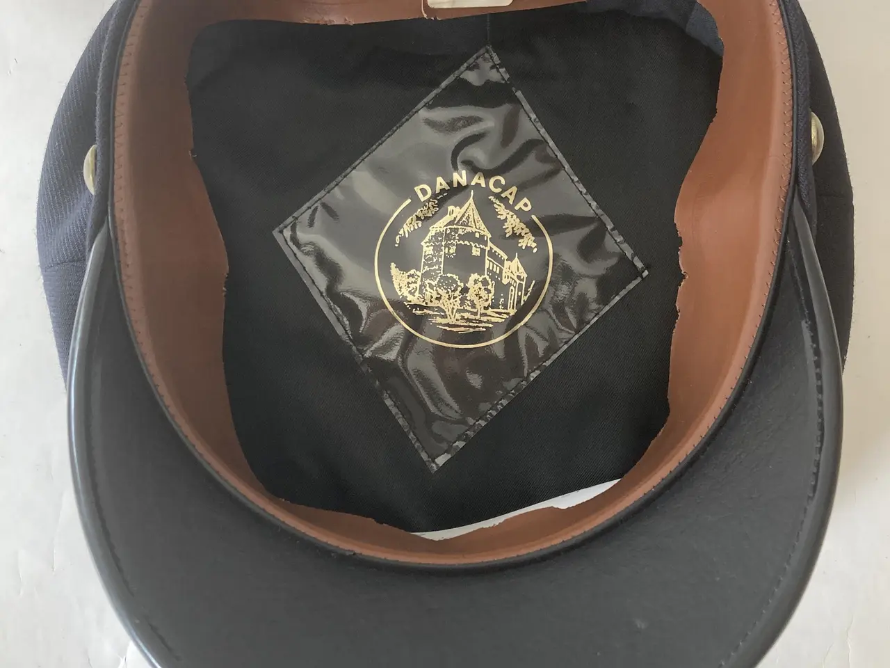 Billede 3 - Brugt Kasket str. 57½ uden emblem