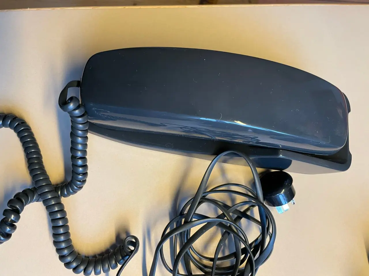 Billede 3 - Mørk grå/sort Kirk Lady 0x1396 ON vægtelefon