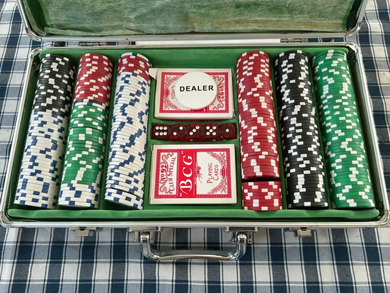 Billede 2 - Poker spil m. metal kuffert