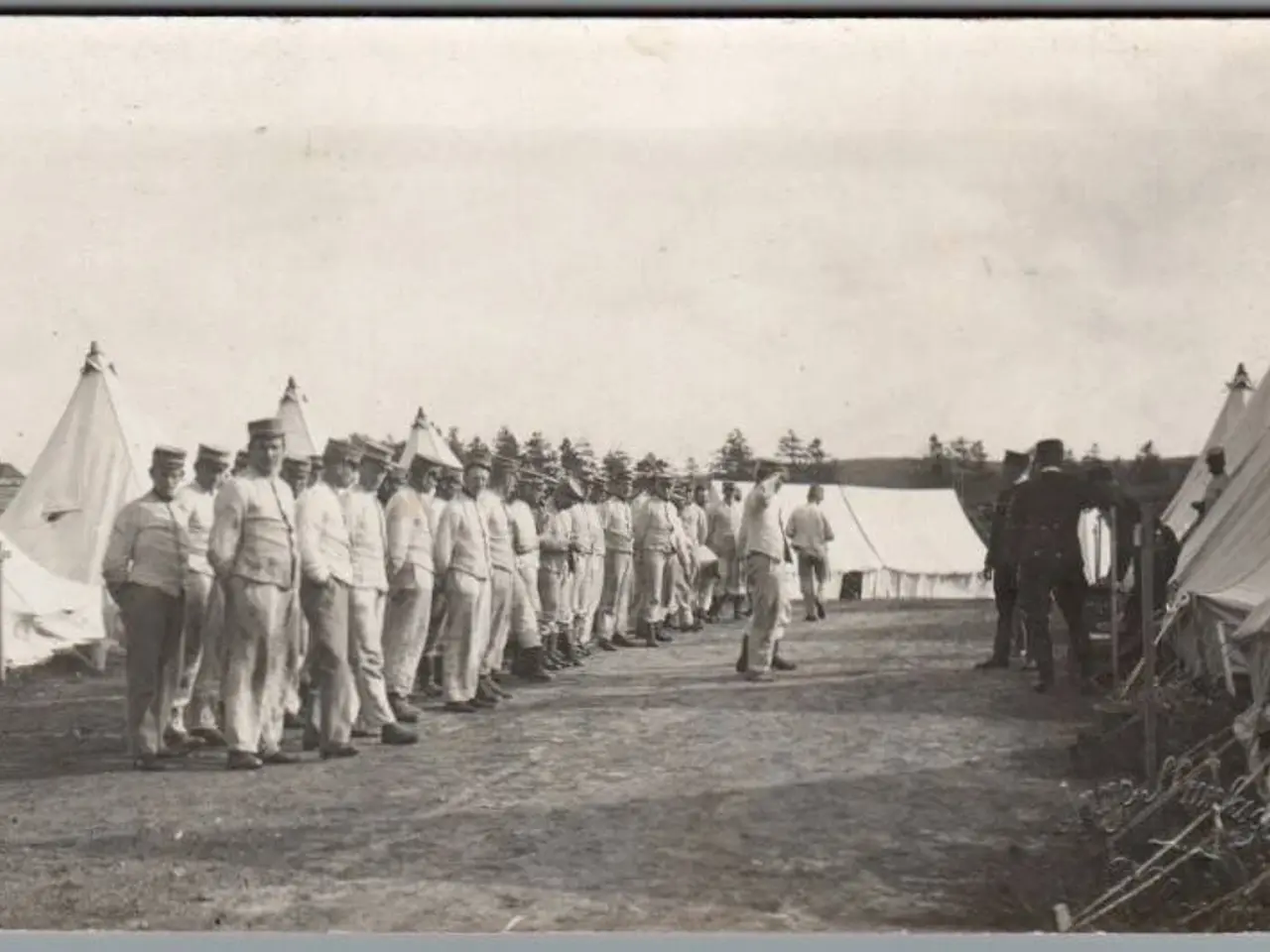 Billede 1 - Soldater - Fotokort Aage Munksgaard - Viborg - Postkort - Ubrugt