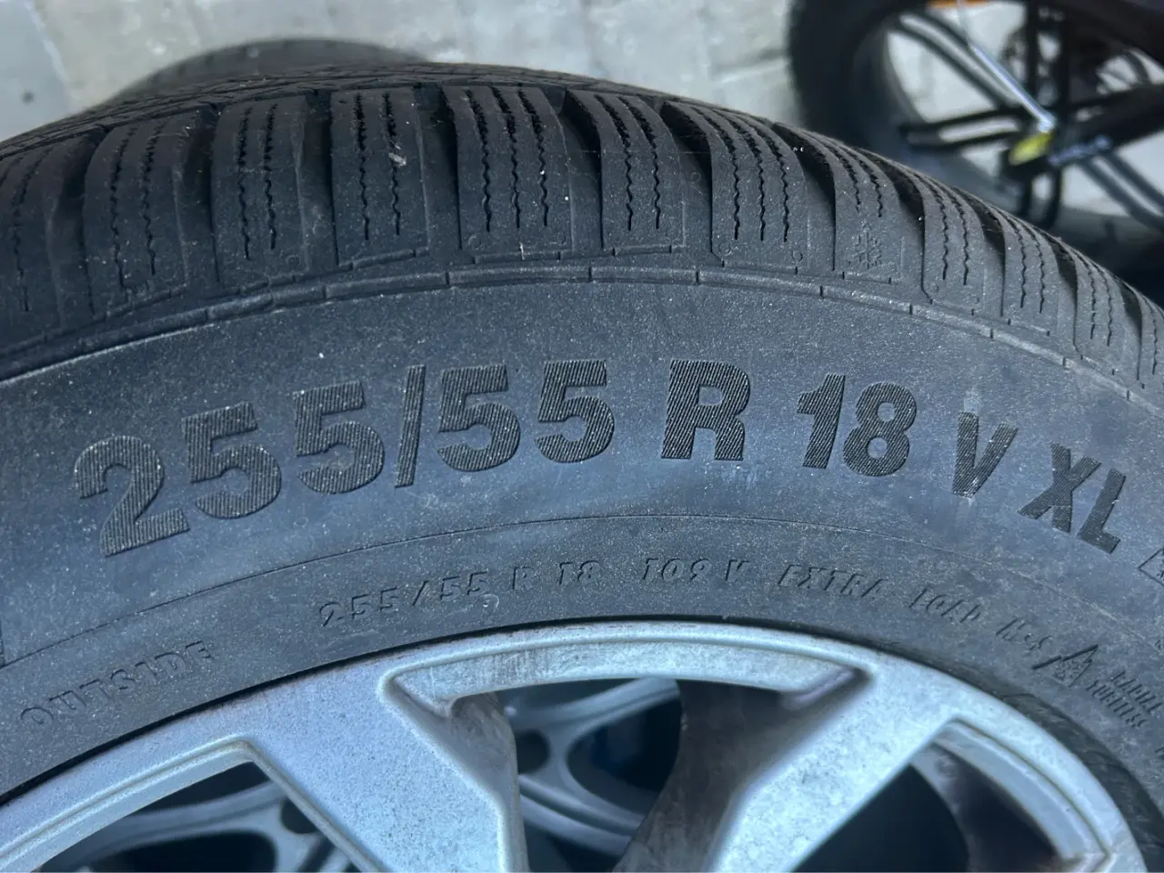 Billede 5 - VW 18” alu. fælge 5x130 med vinterdæk-255/55R18
