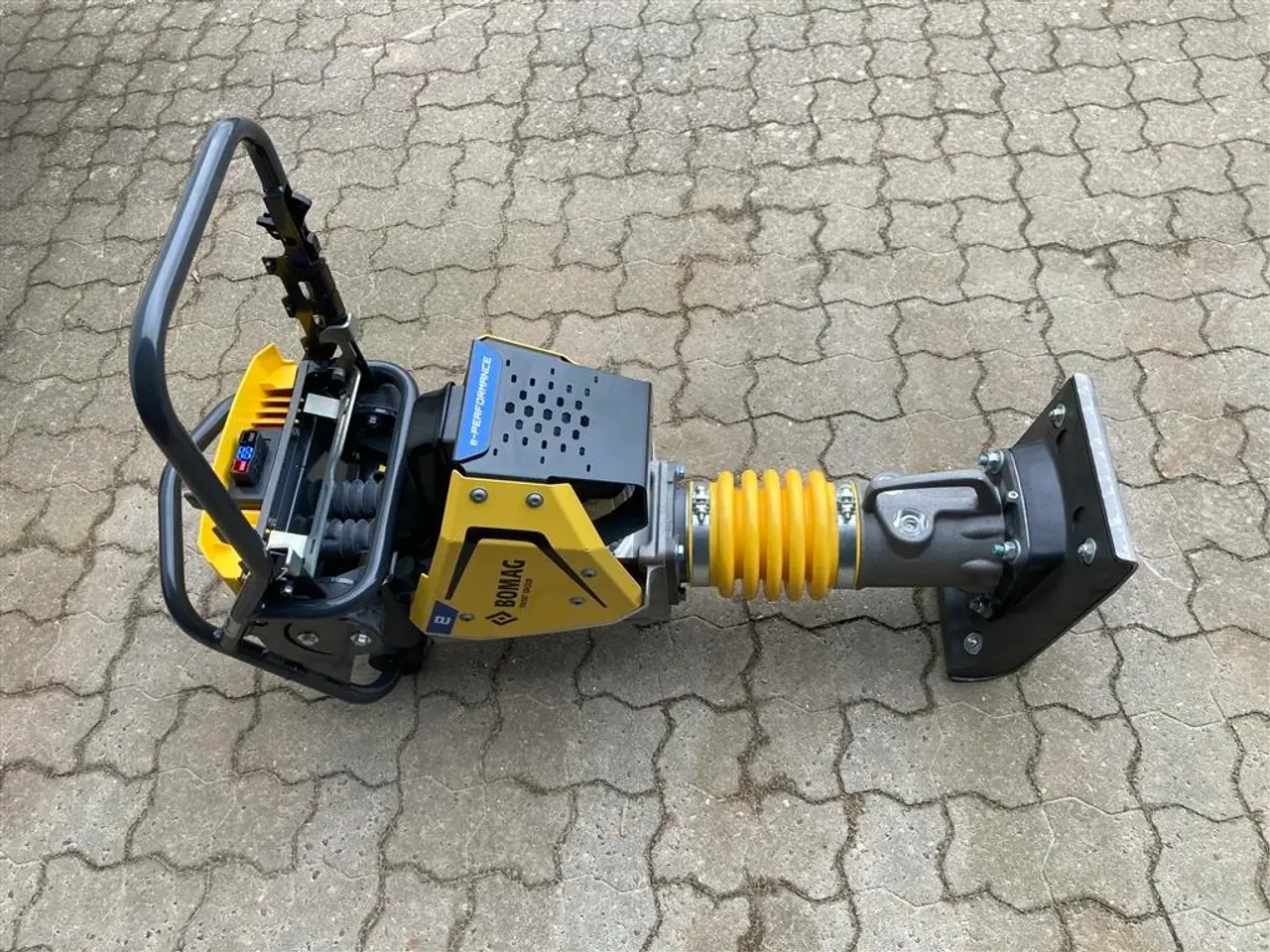 Billede 8 - Bomag BT 60E Elstamper/jordloppe med batteripakke og lader