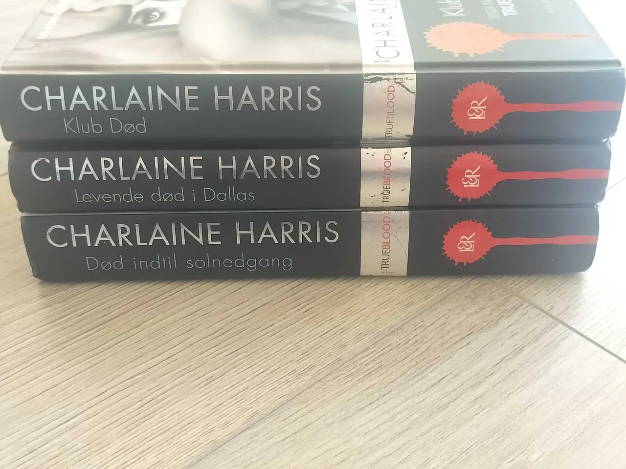 Billede 1 - Charlaine Harris bogpakke