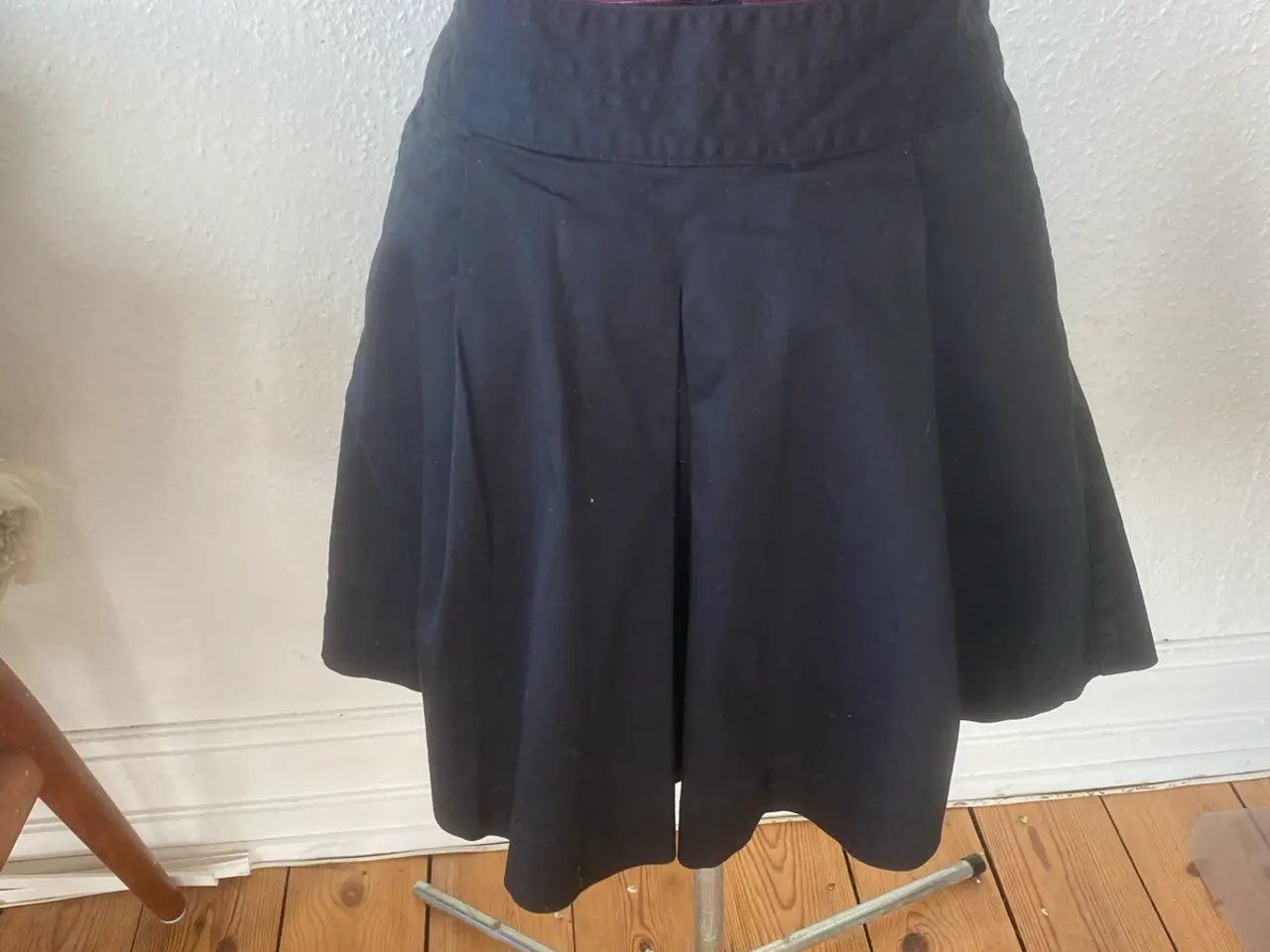 Billede 3 - H&m nederdel 38
