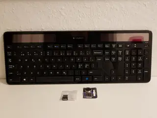 Trådløs tastatur med solceller