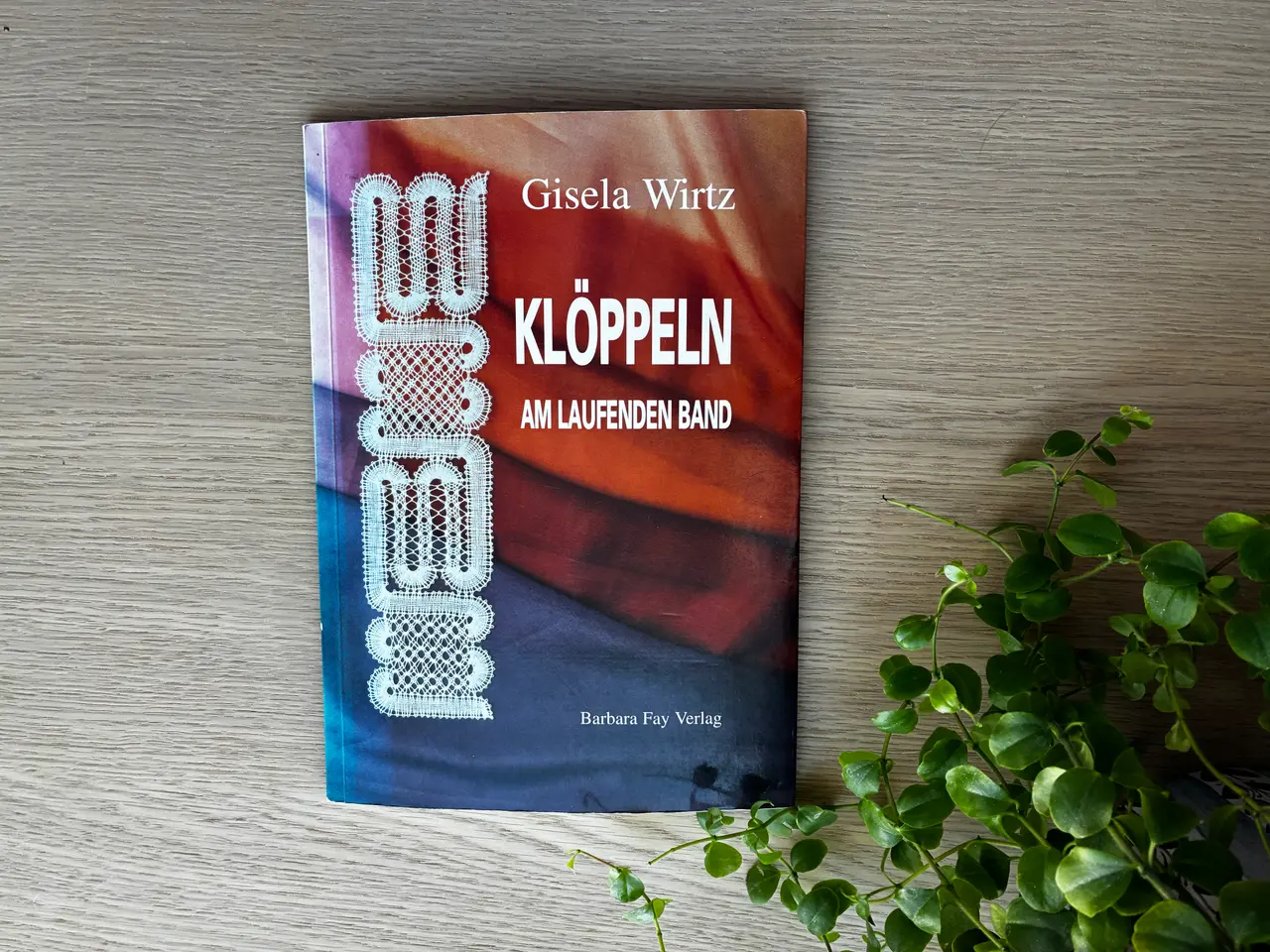 Billede 1 - Kniplebog:  "Klöppeln am Laufenden Band"