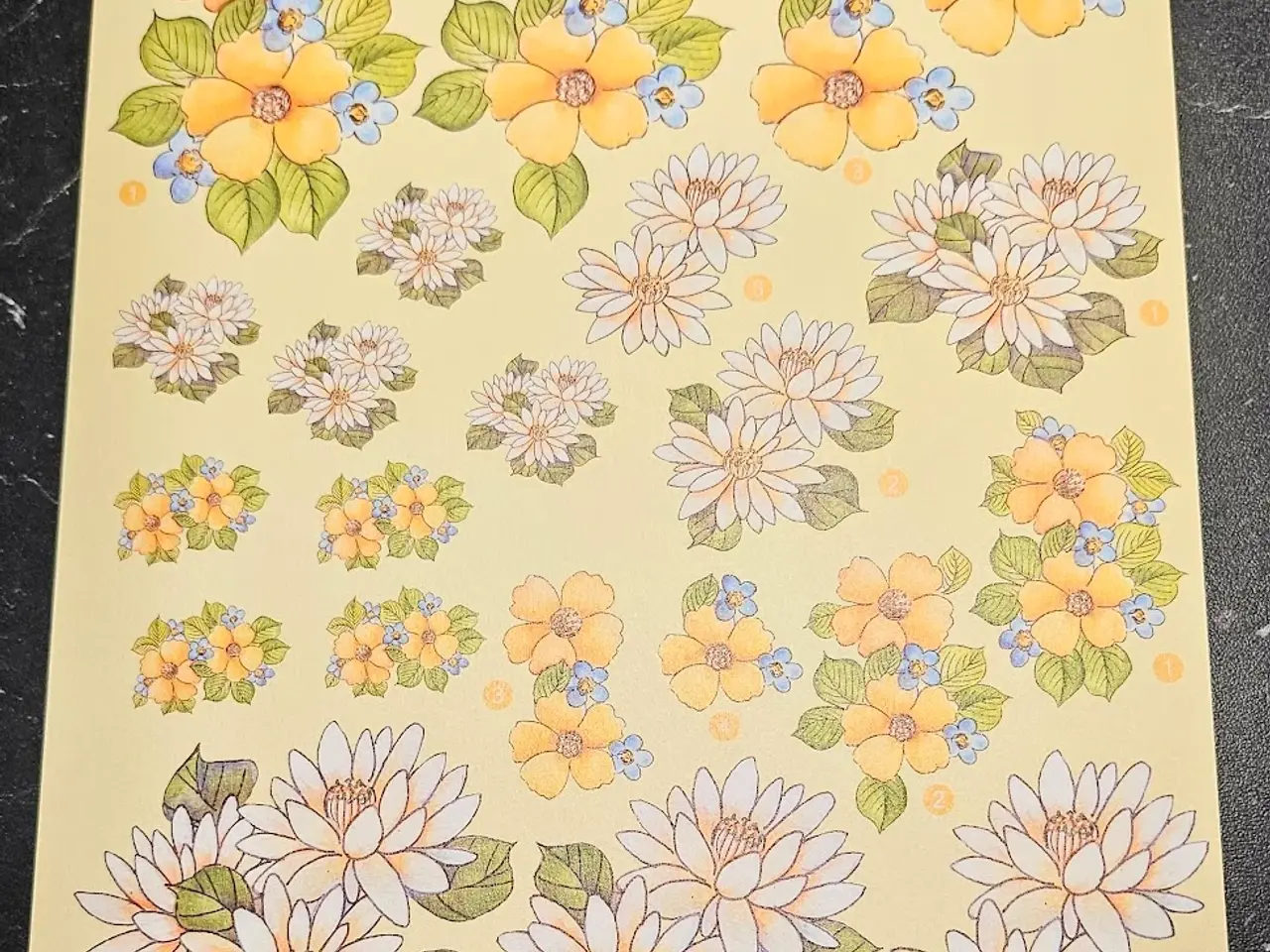 Billede 4 - 9 stk. 3D Klippeark med flotte blomster