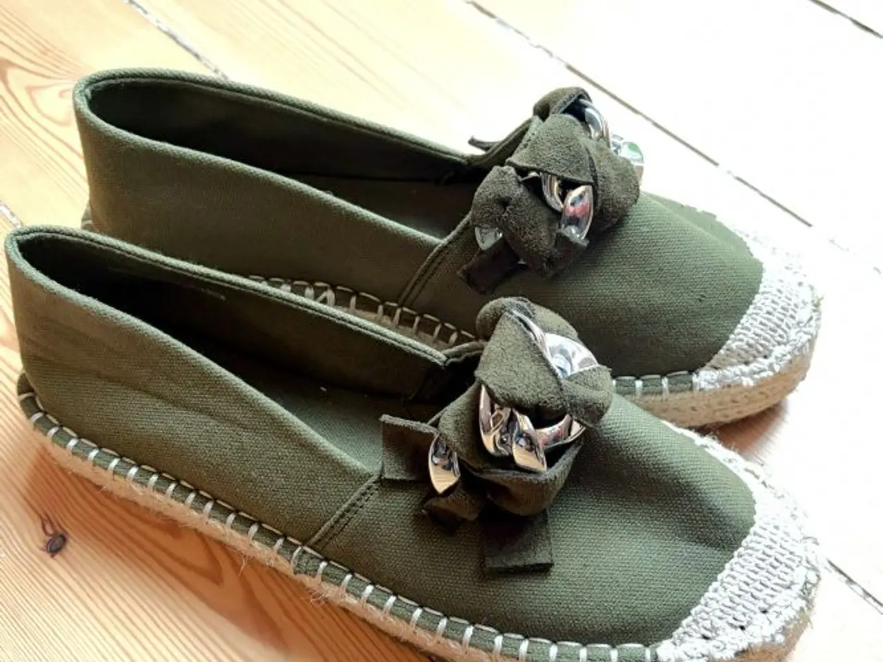 Billede 1 - Helt nye espadrillos med kraftig slå