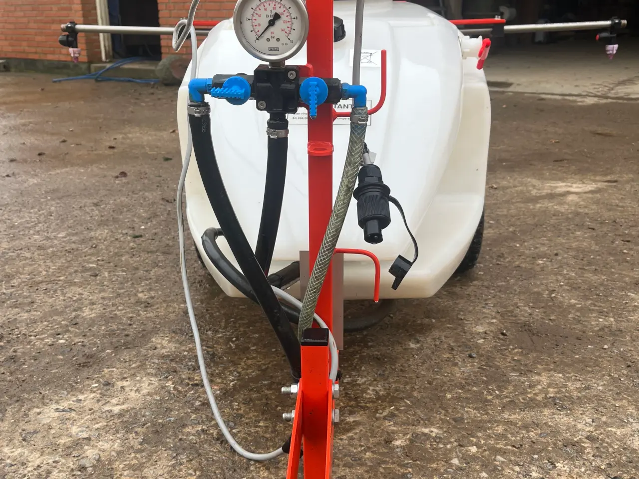 Billede 4 - Kuhn 75l minisprøjte til havetraktor