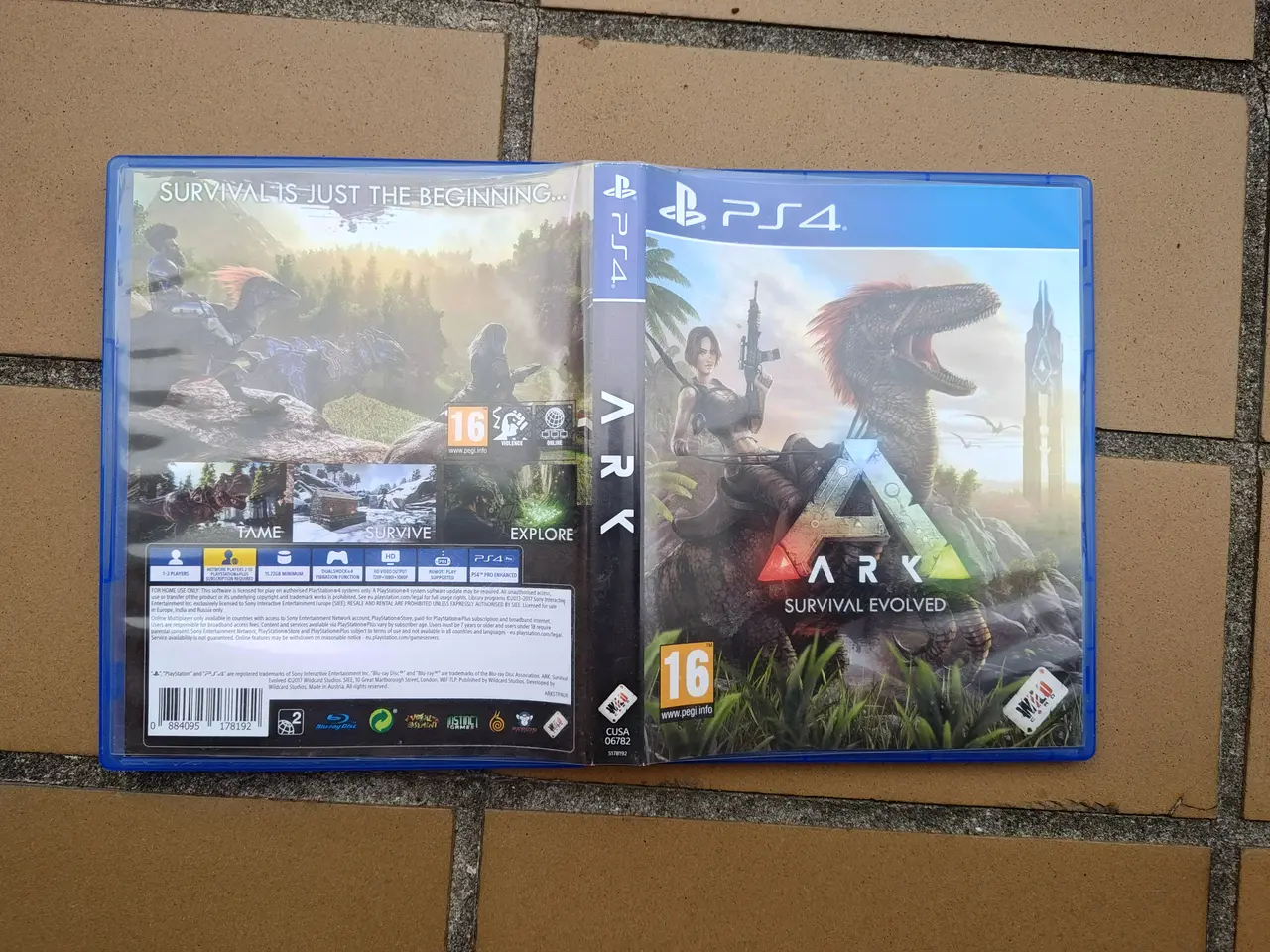 Billede 1 - Ark Survival Evolved PS4 Spil