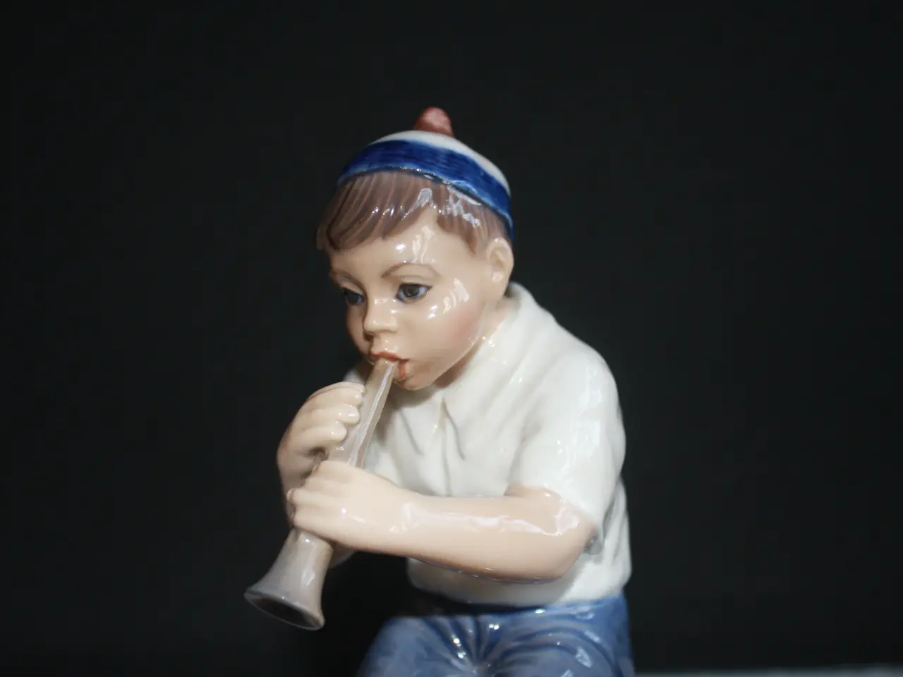 Billede 9 - Dreng med trompet, figur fra Dahl Jensen