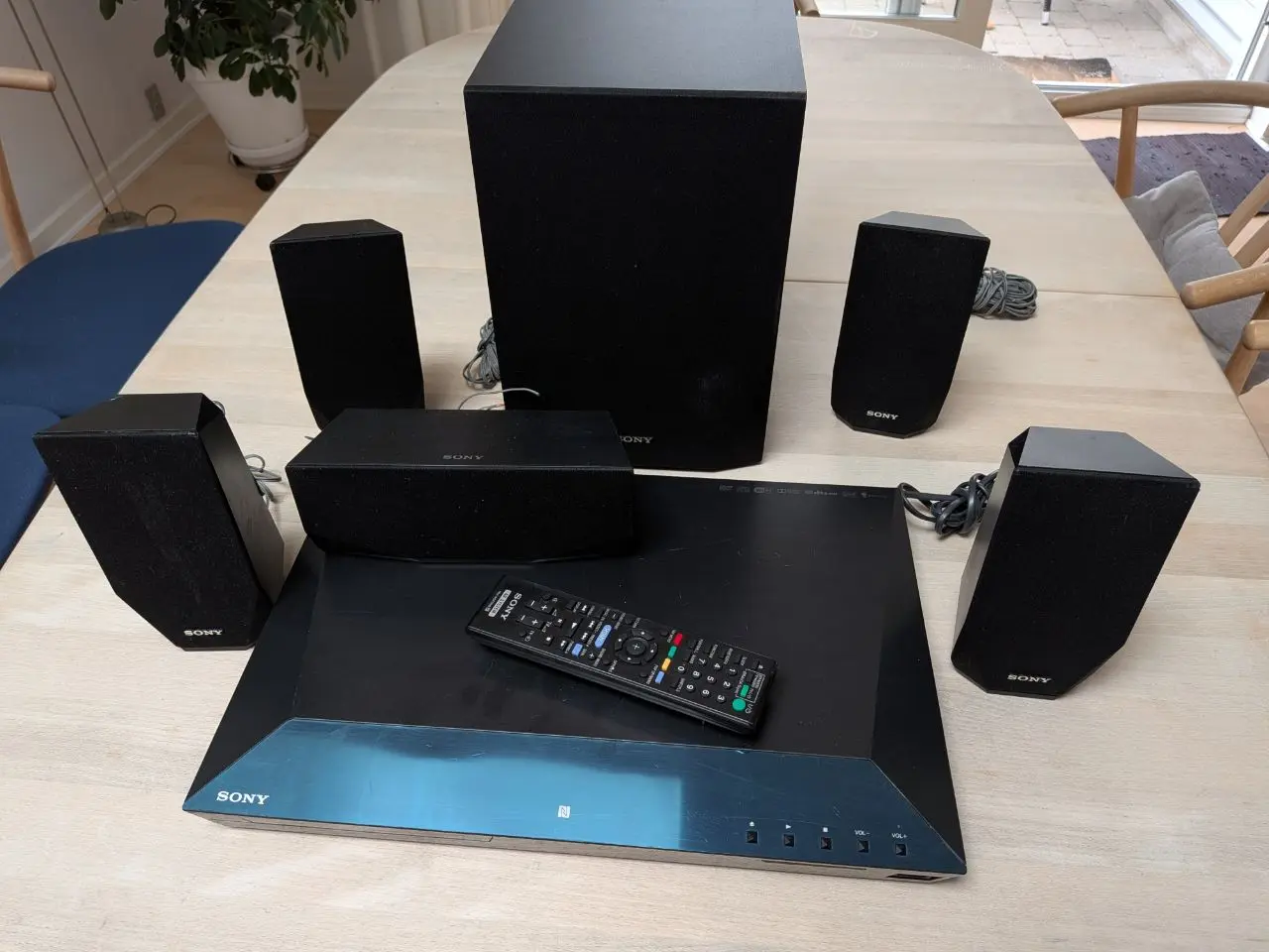 Billede 1 - SONY hjemmebiograf (BDV-E2100) med 3D Blu-ray