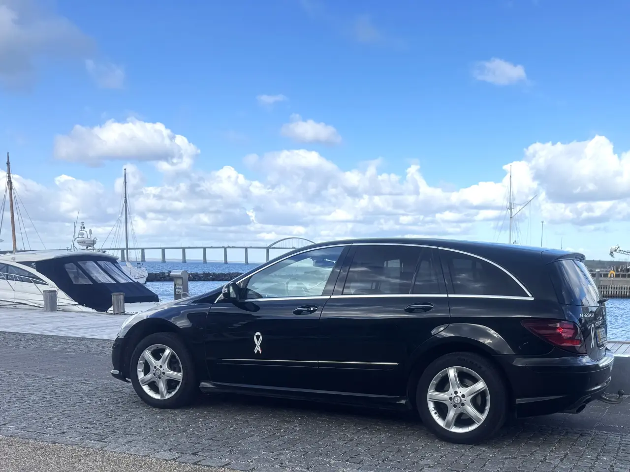 Billede 4 - Mercedes R320 4Matic 4x4, med Våben + Ammo skab