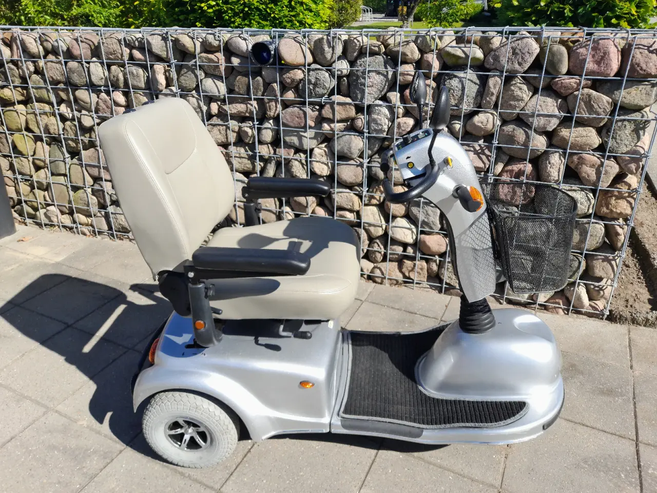 Billede 1 - Mobilet elscooter Ca. 10år