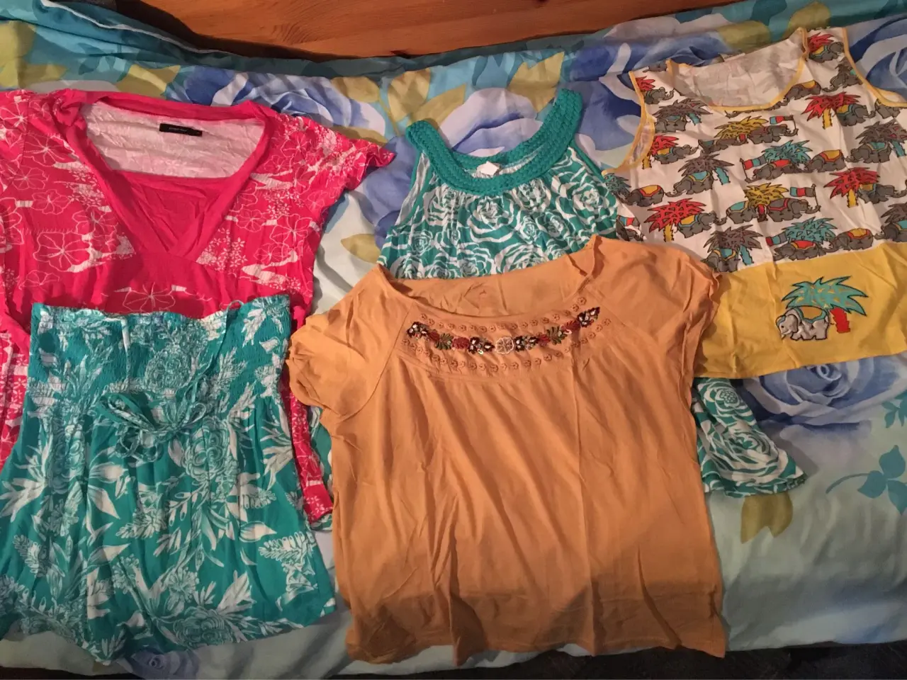 Billede 1 - Diverse tops til salg