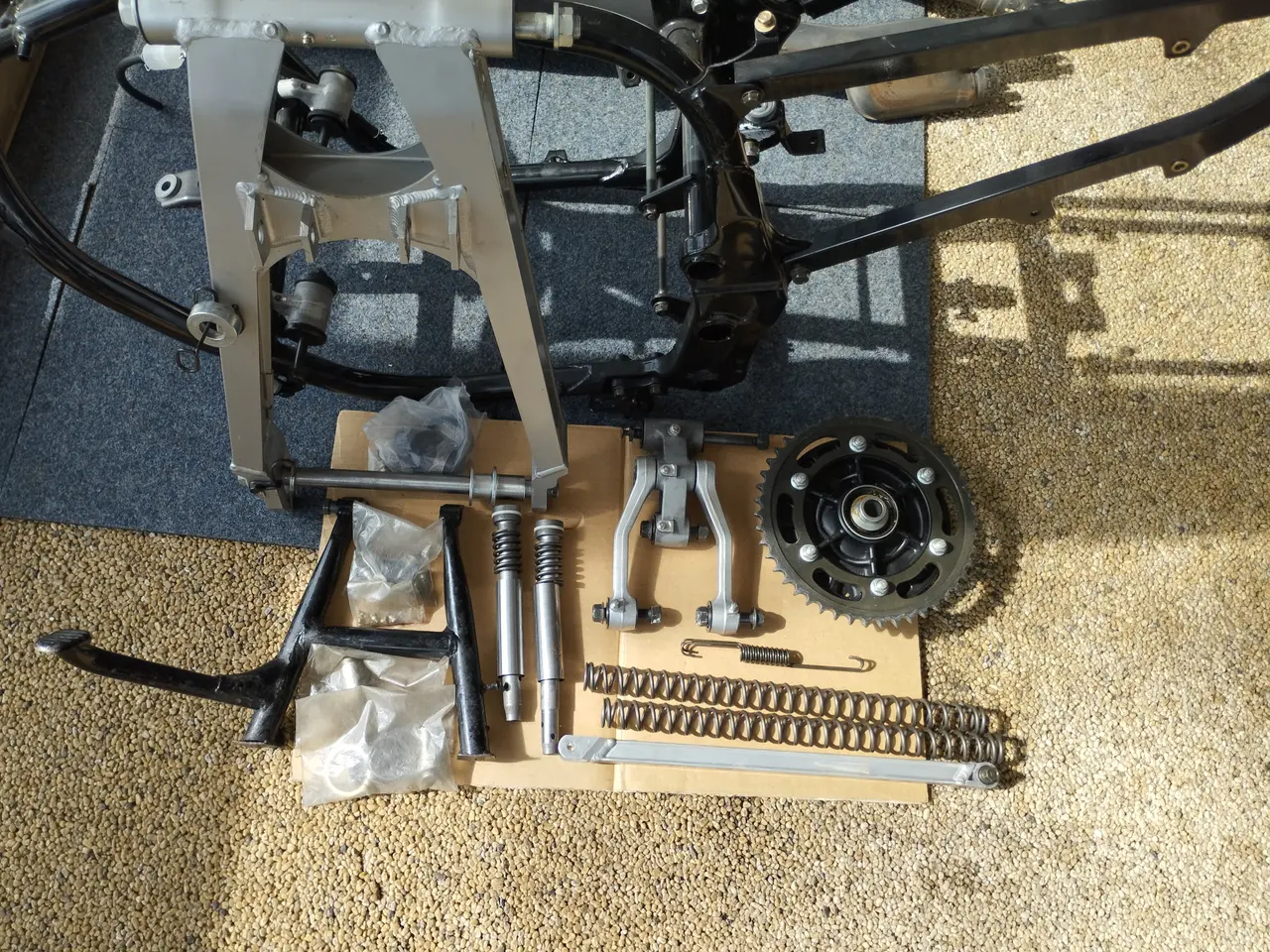 Billede 5 - Stel for og bag til Kawasaki GPX 750R ( se % )
