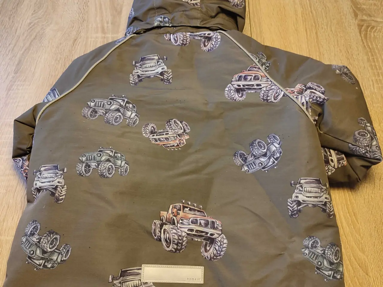Billede 3 - Vinterjakke med Monster Trucks