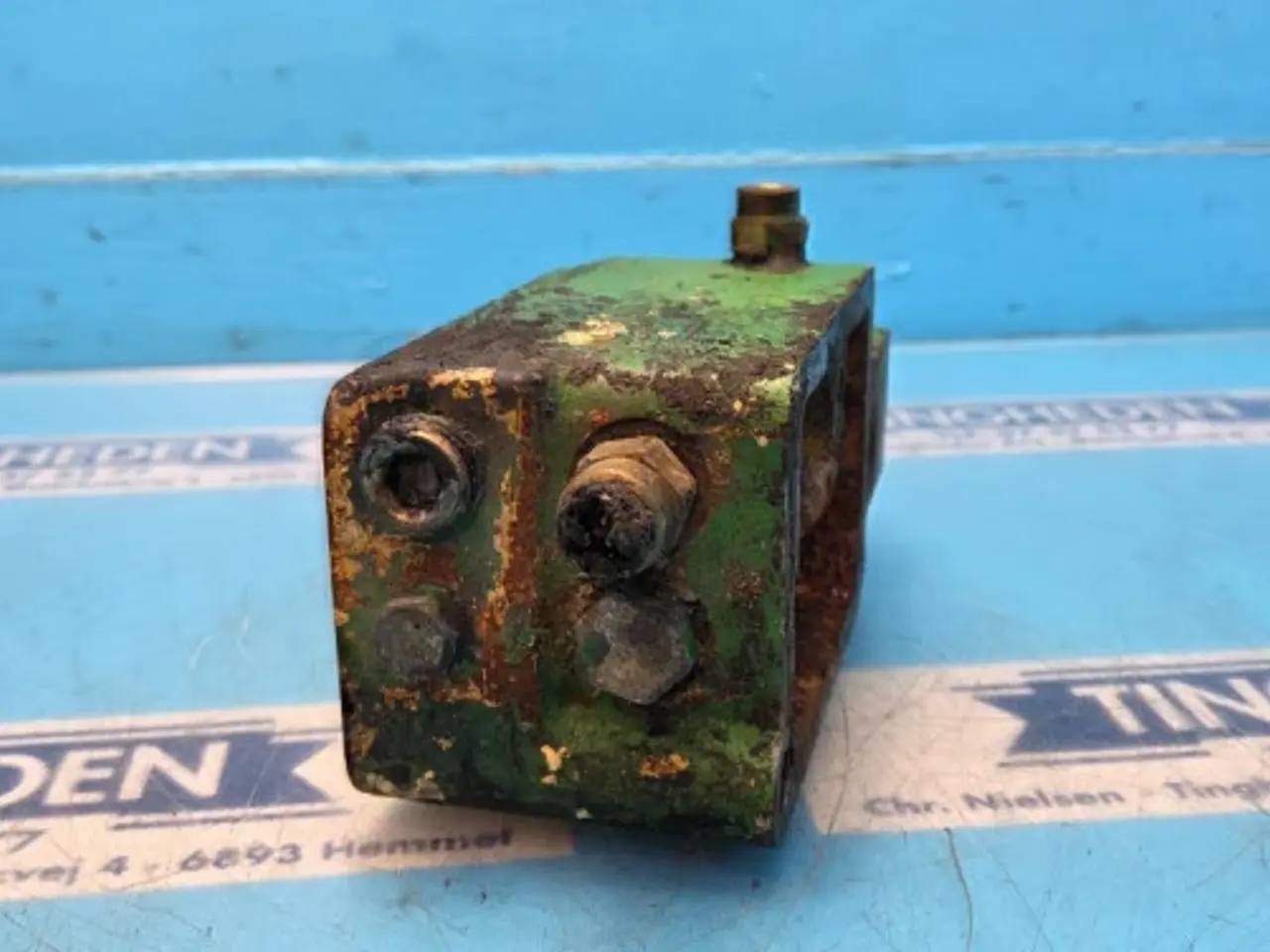 Billede 5 - John Deere 6125HZ001 Thermostat Hus RE501605