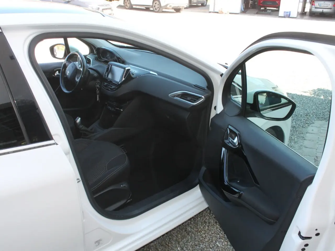 Billede 3 - Peugeot 208 1,5 BlueHDi 100 Prestige Sky