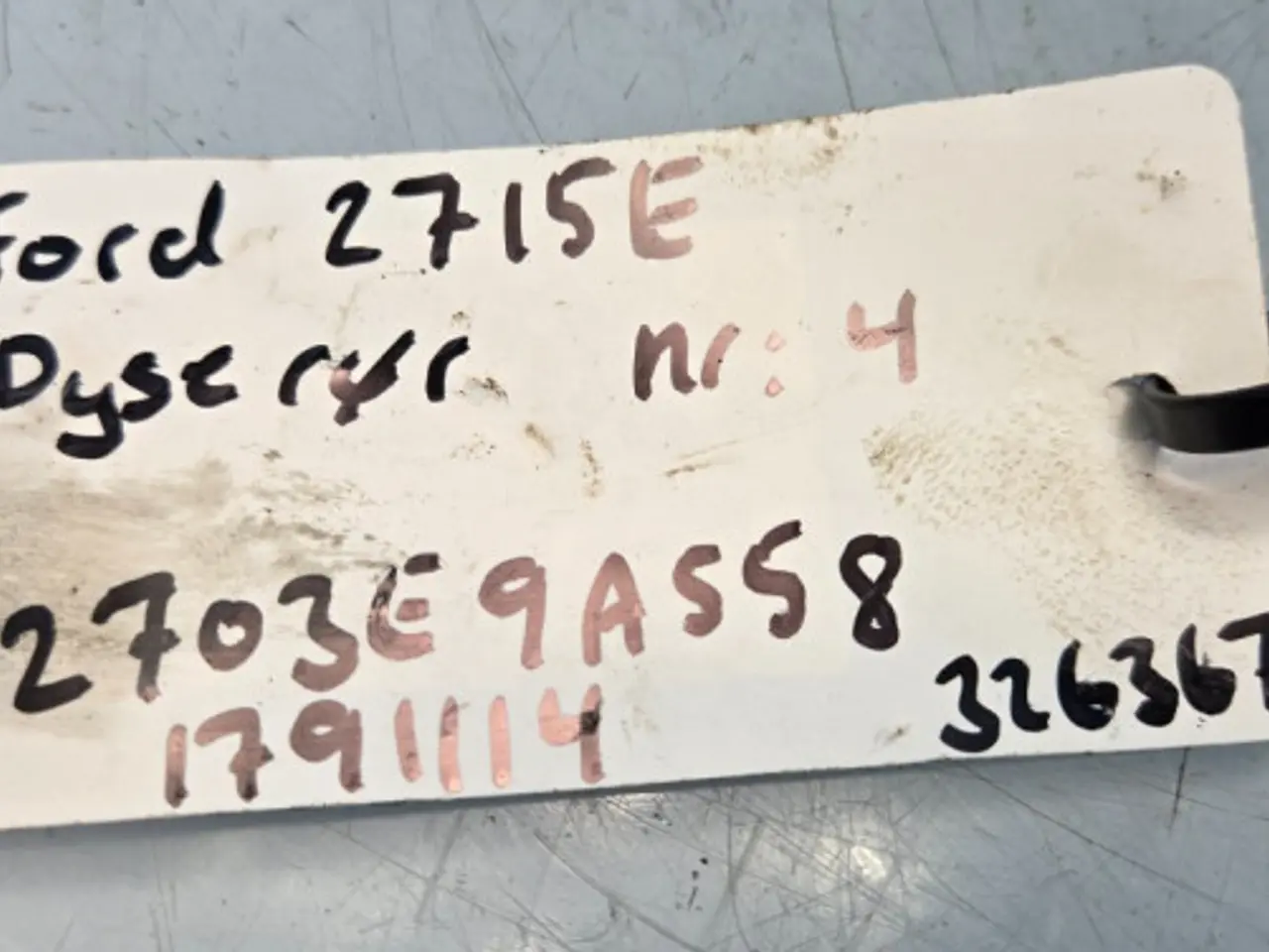 Billede 11 - Ford 2715E Dyserør 2703E9A558