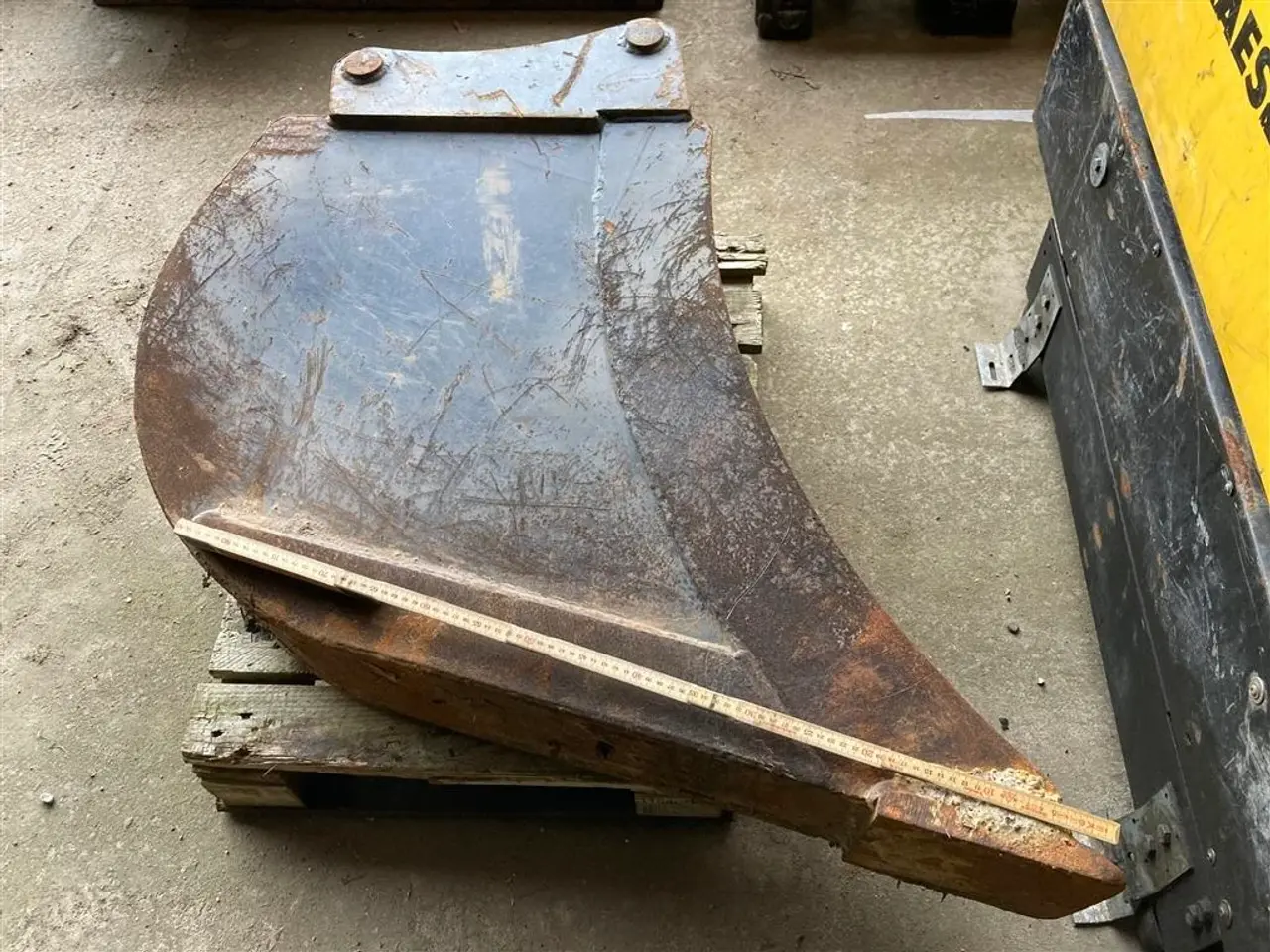 Billede 1 - Hydrema Profilskovl 30 cm i toppen og 20 cm i bunden
