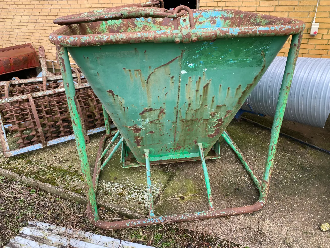 Billede 2 - Løftetragt til beton 