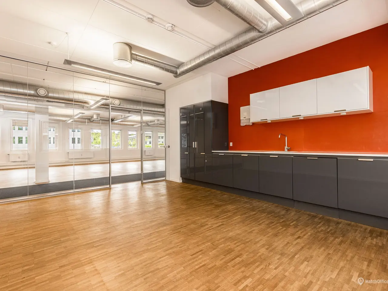 Billede 12 - 1.135 m² kontor centralt i Søborgs erhvervskvarter