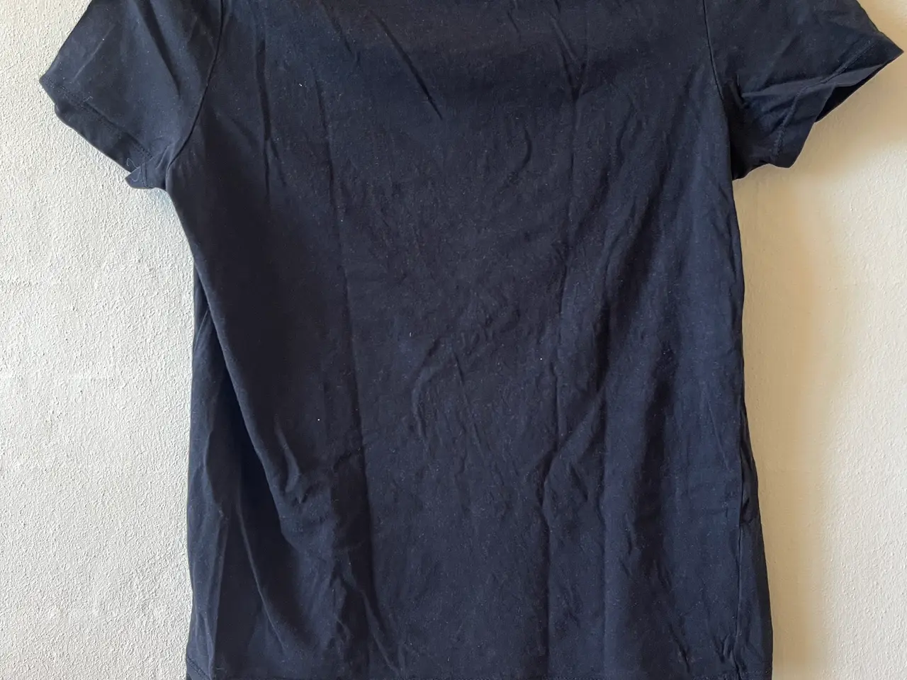 Billede 2 - Forskellige t-shirts i str. s