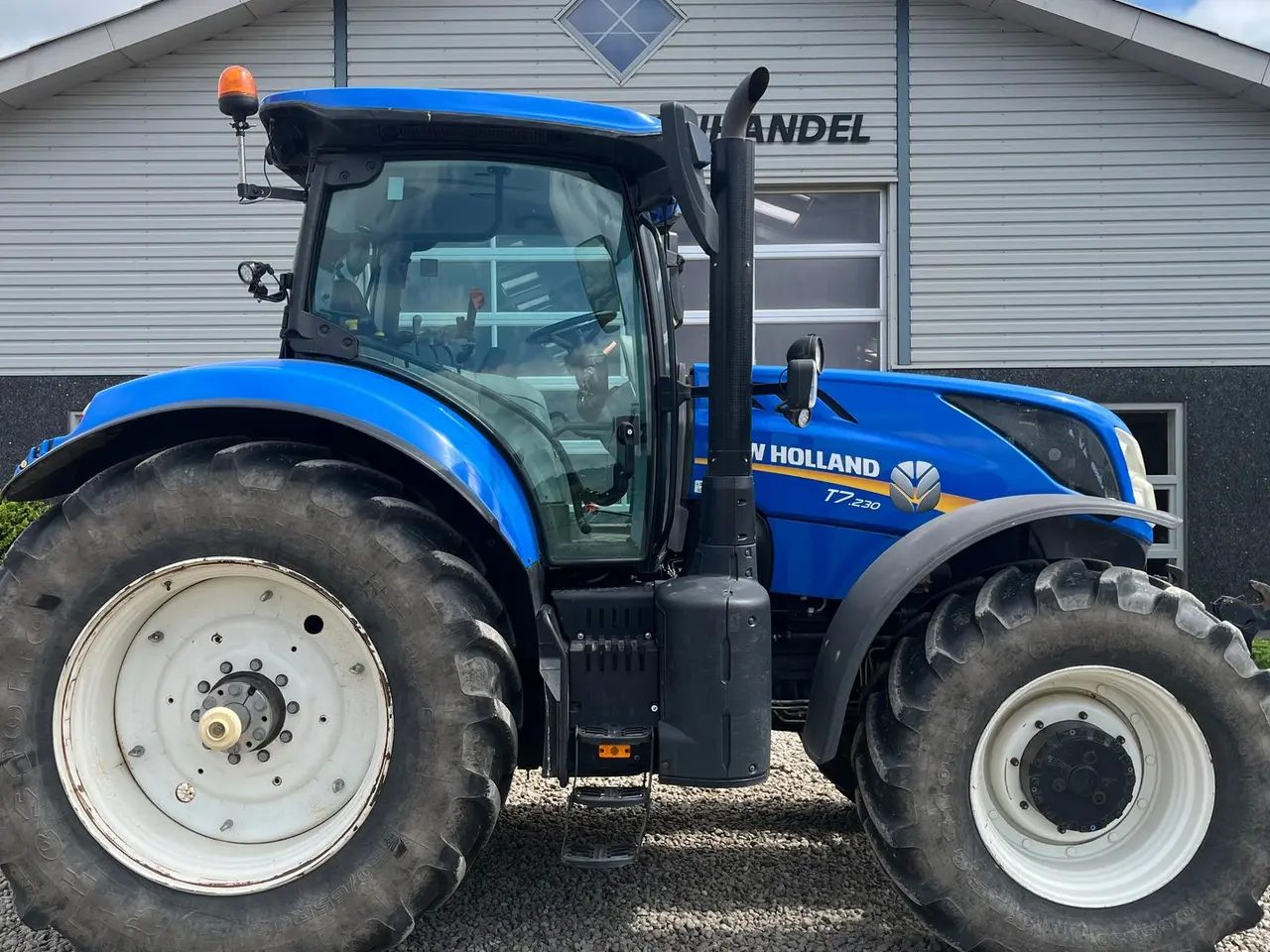 Billede 8 - New Holland T7.230 PC Med frontlift og frontPTO