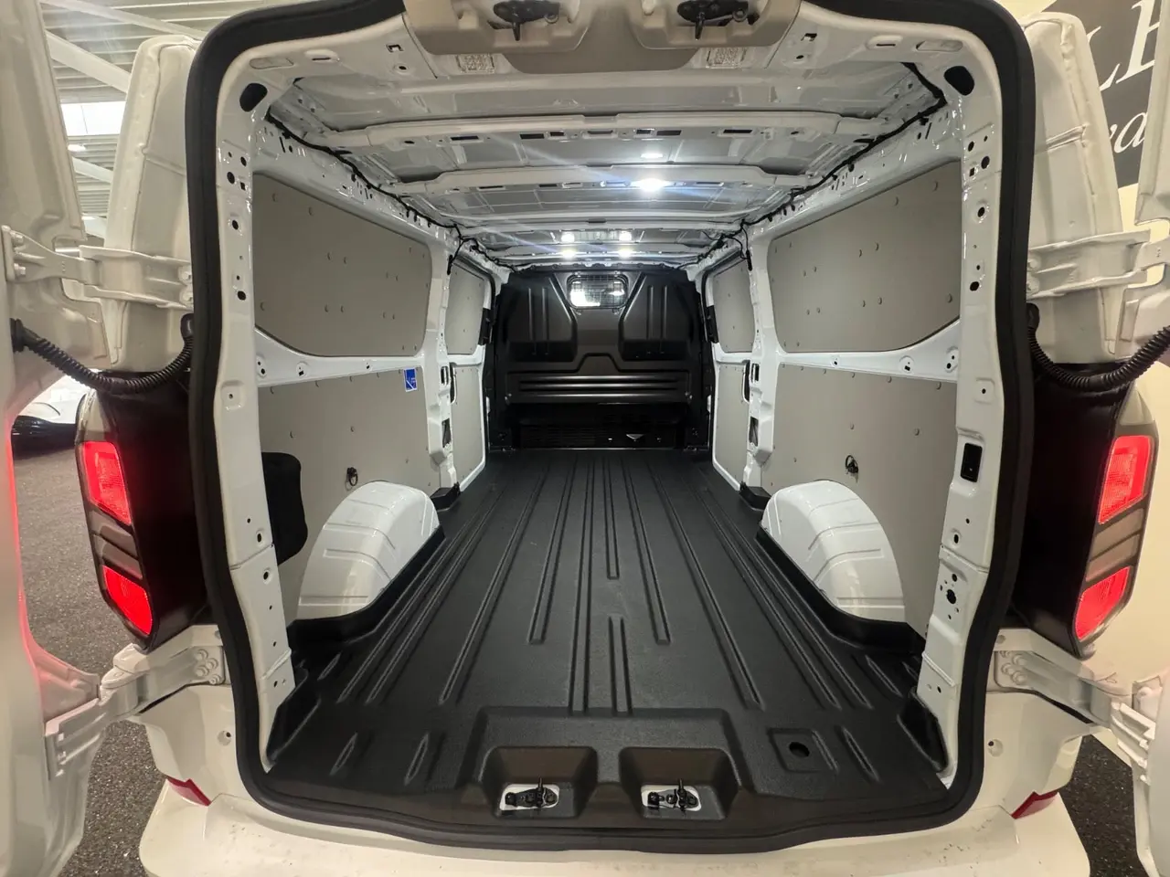 Billede 5 - Ford Transit Custom 320 L2 2,0 EcoBlue Limited aut.