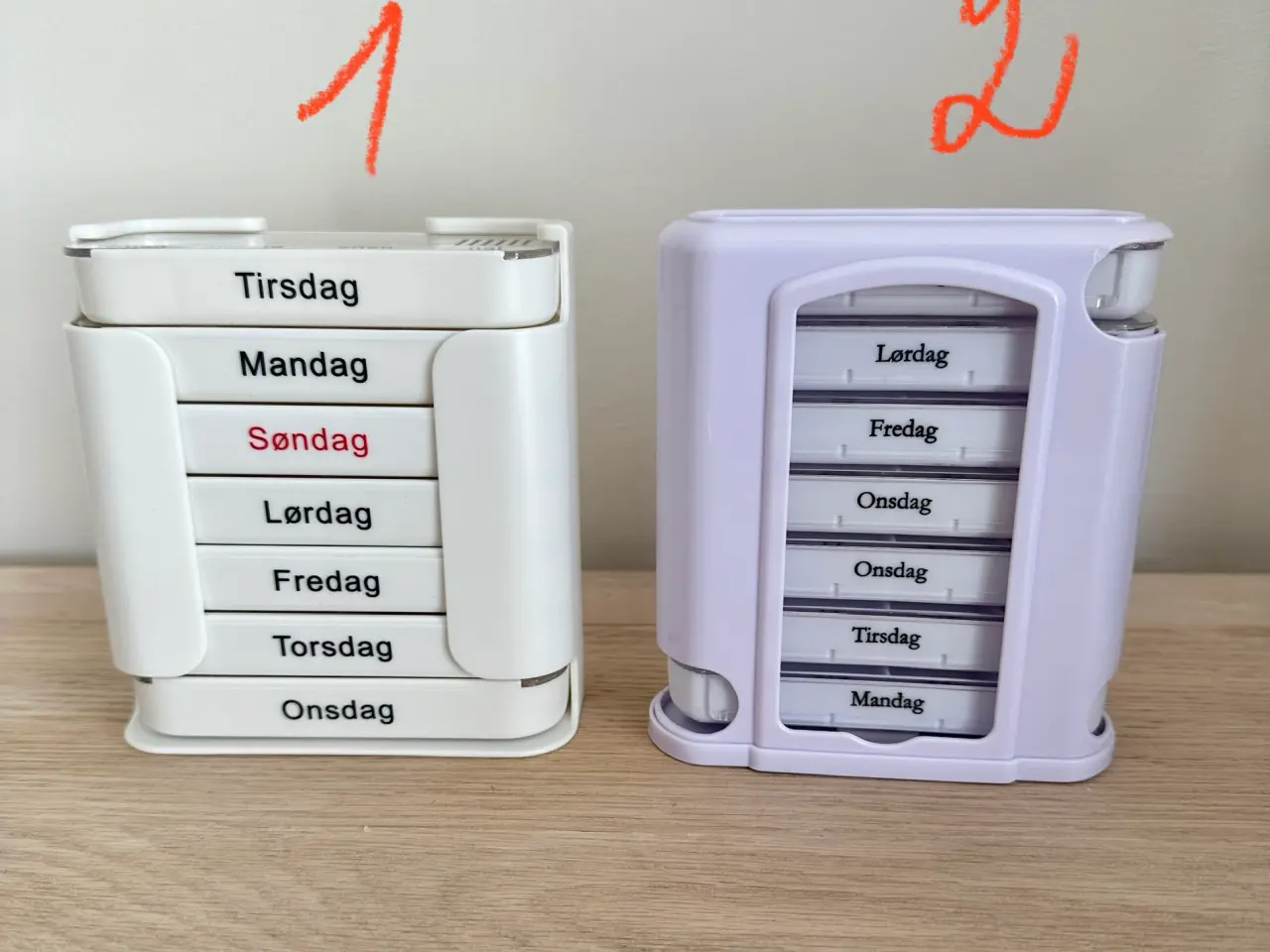 Billede 3 - To pilleæsker og YOGA boks