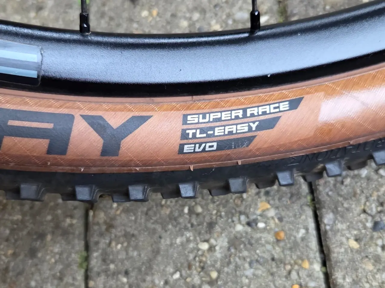 Billede 7 - cykelfælg med dæk