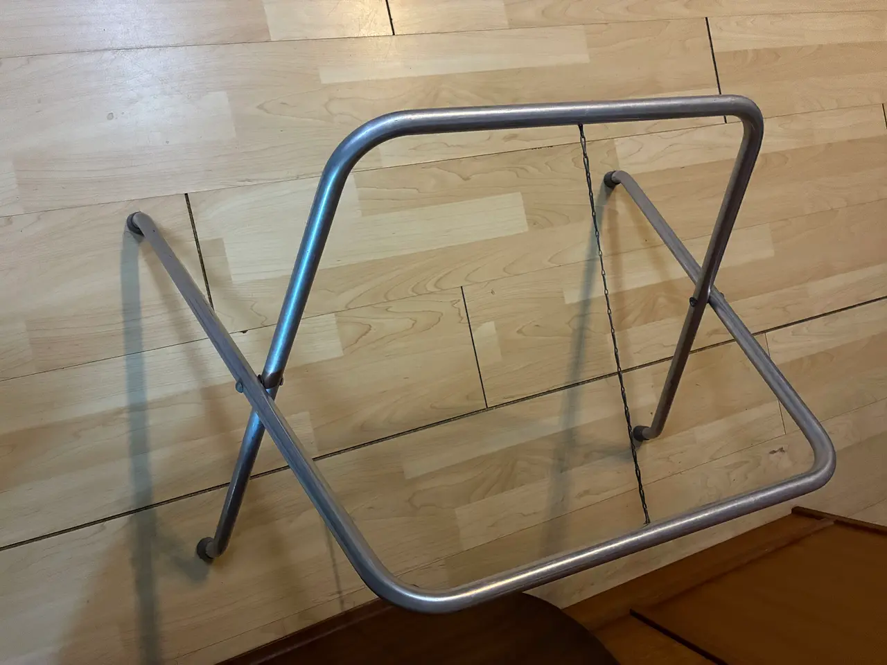 Billede 5 - Bakkebord med stålben 