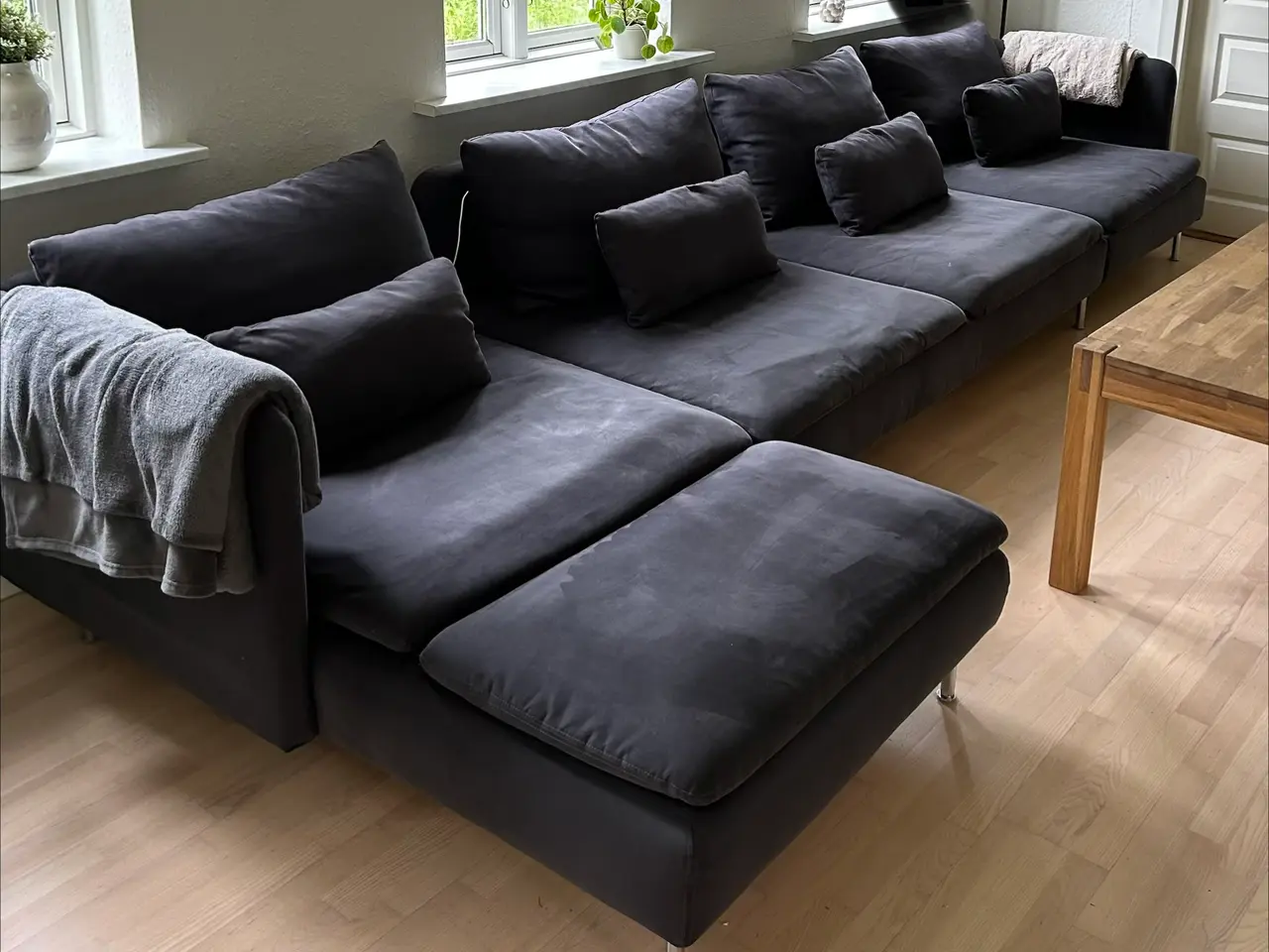 Billede 1 - Sofa med chaiselong- sort