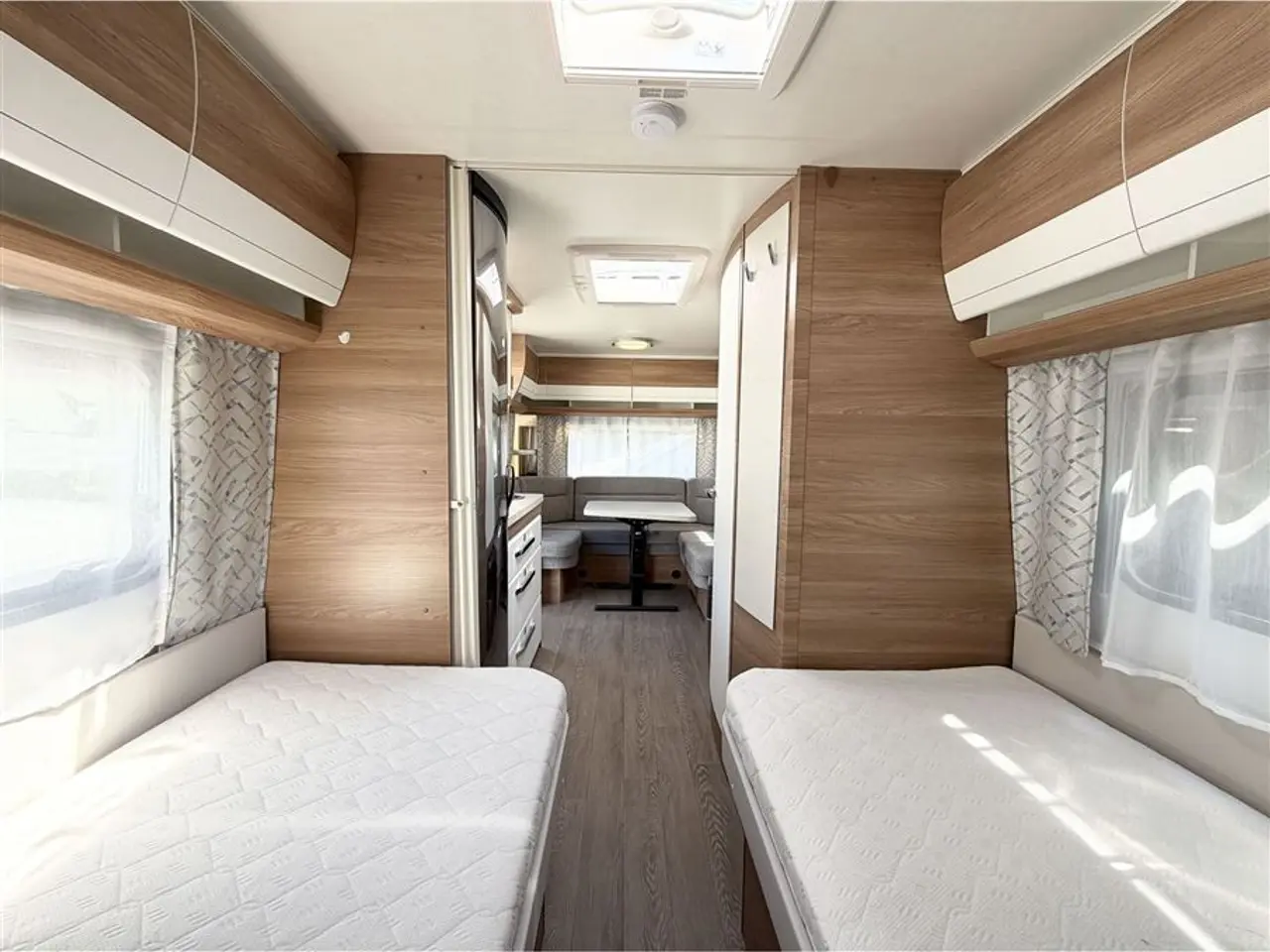 Billede 15 - 2022 - Hobby De Luxe 495 UL Enkeltsenge-Lamel-Mover