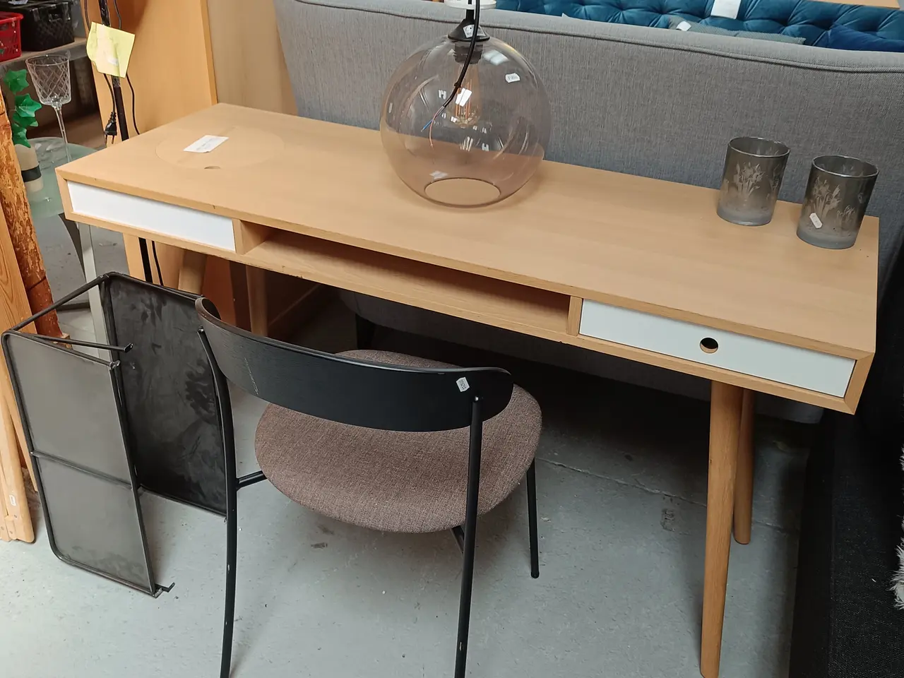 Billede 1 - Flexa seng samt bord og 2 stole samt andet godt