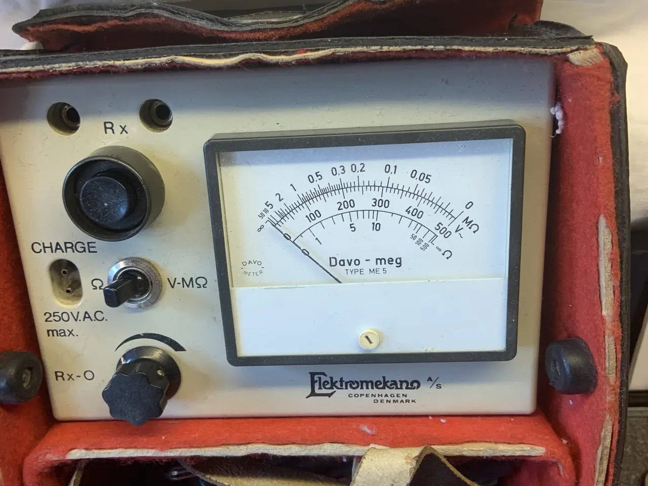 Billede 4 - Til Elektikeren...1000 Volt Megger samt værktøj