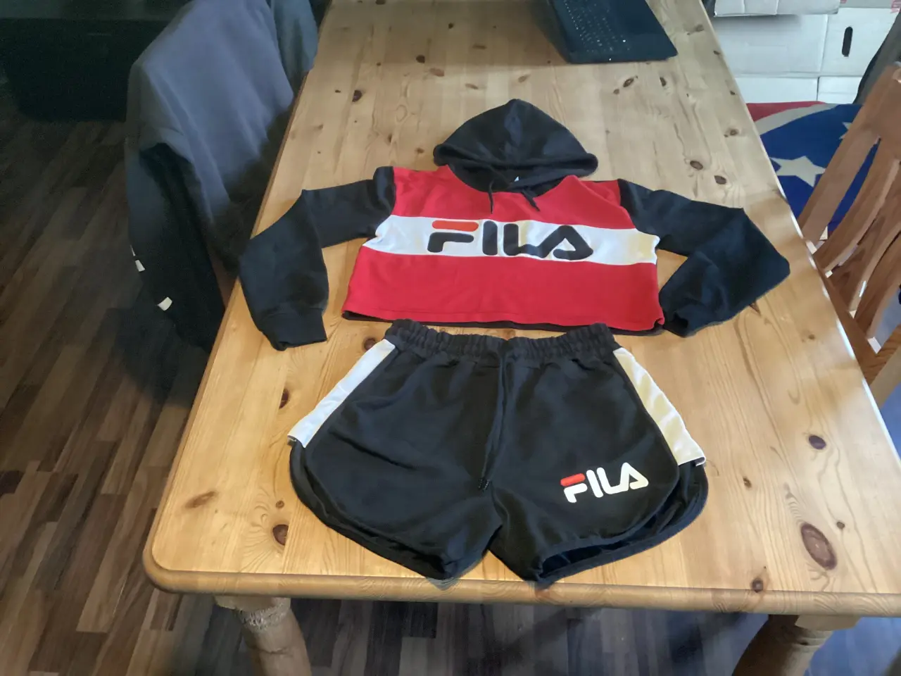 Billede 1 - Fila Sæt / Nike Pro Leggins