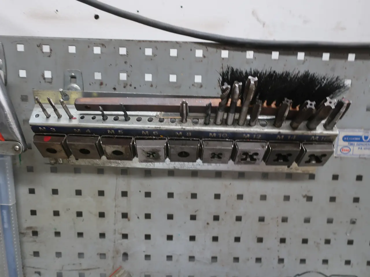 Billede 7 - Arbejdsbord med indhold
