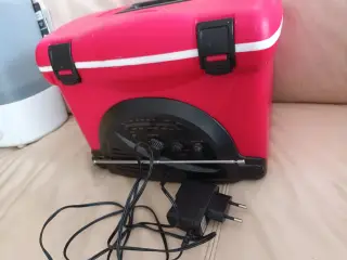 LILLE KØLEBOX MED RADIO