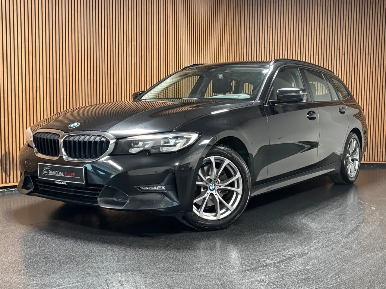 Billede 1 - BMW 320d 2,0 Touring Sport Line aut.