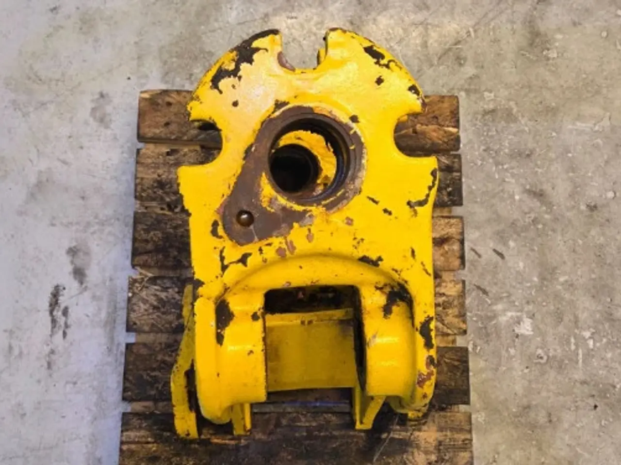 Billede 14 - New Holland LB115B Beslag 85803623