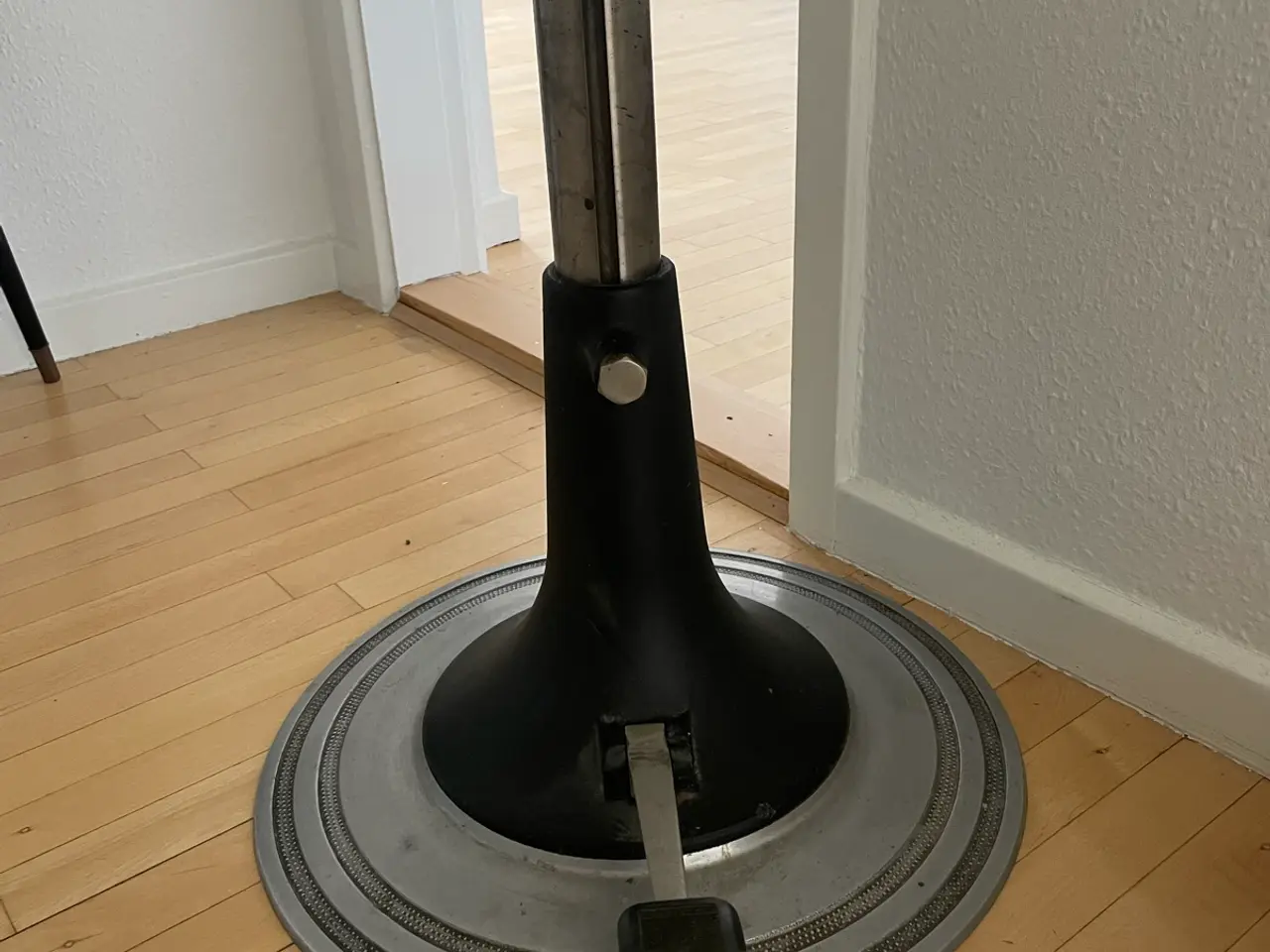 Billede 1 - Retro Fod til frisørstol