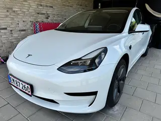 Tesla Model 3  Standard Range+ RWD