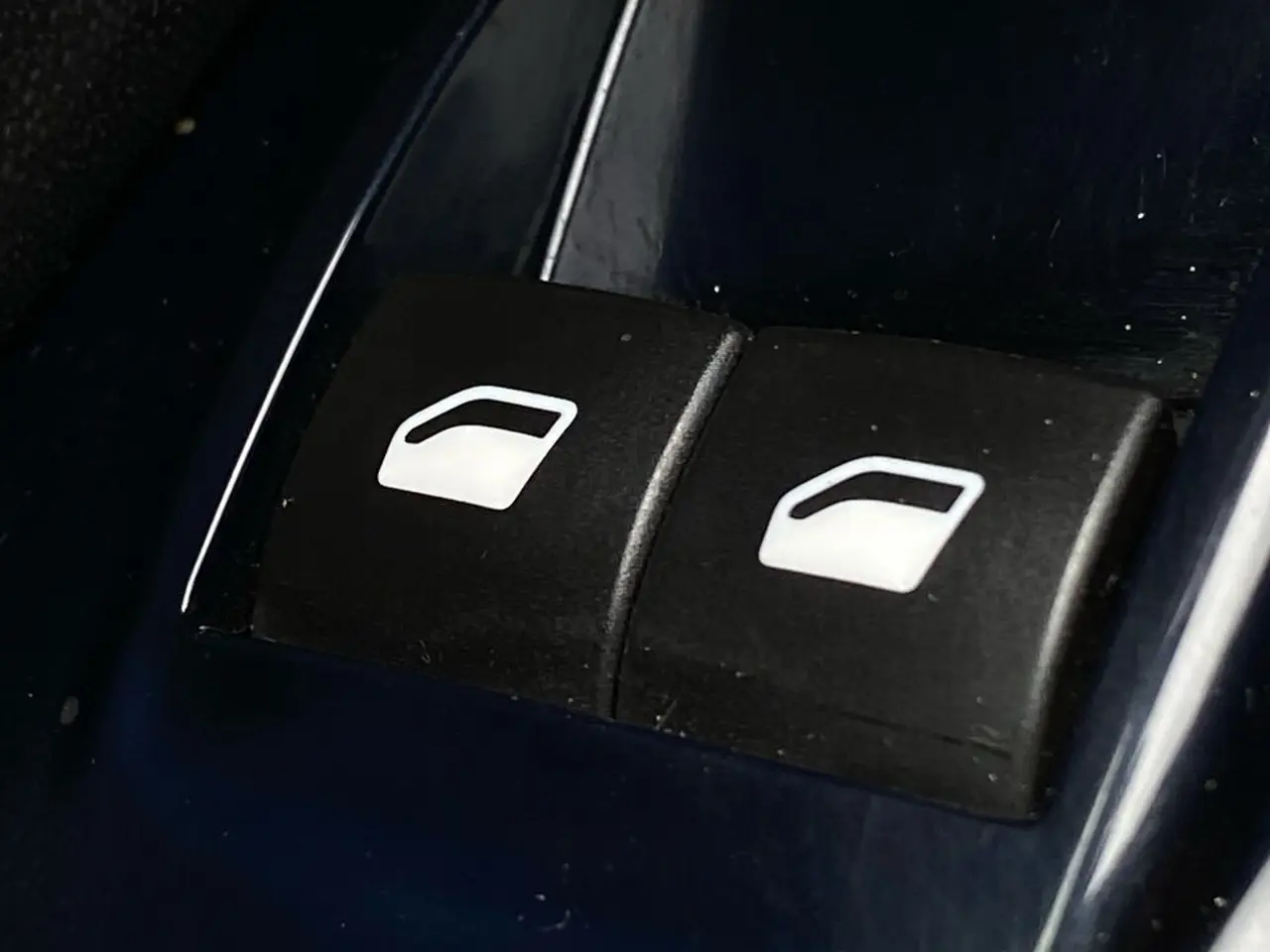 Billede 17 - Citroën C4 Cactus 1,6 Blue HDi Feel Complet start/stop 100HK Van