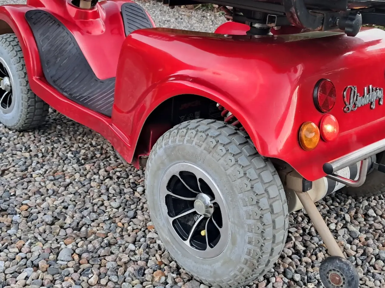 Billede 10 - 4-hjulet elscooter med nye batterier 