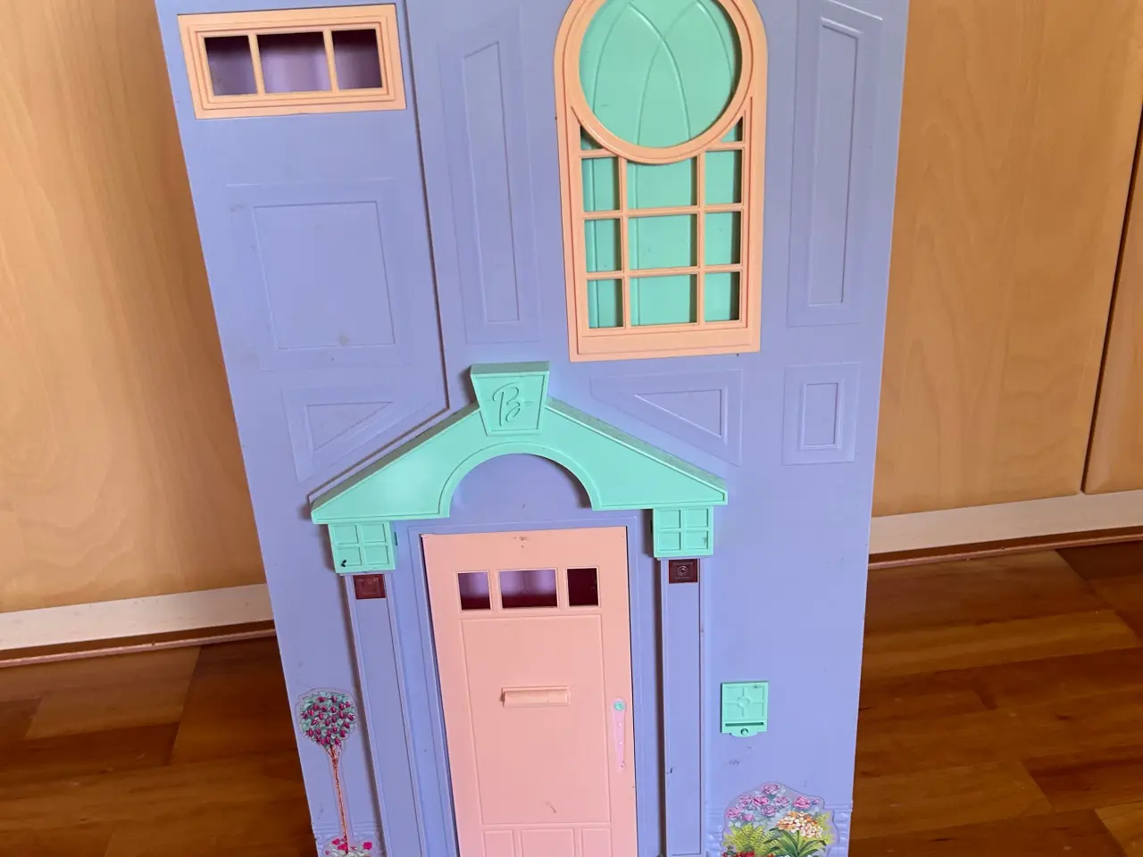 Billede 2 - Barbie hus